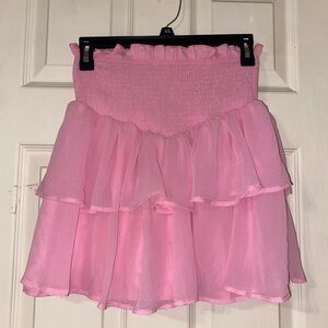 ⚠️SOLD⚠️Super cute pink shein skirt with ruffles